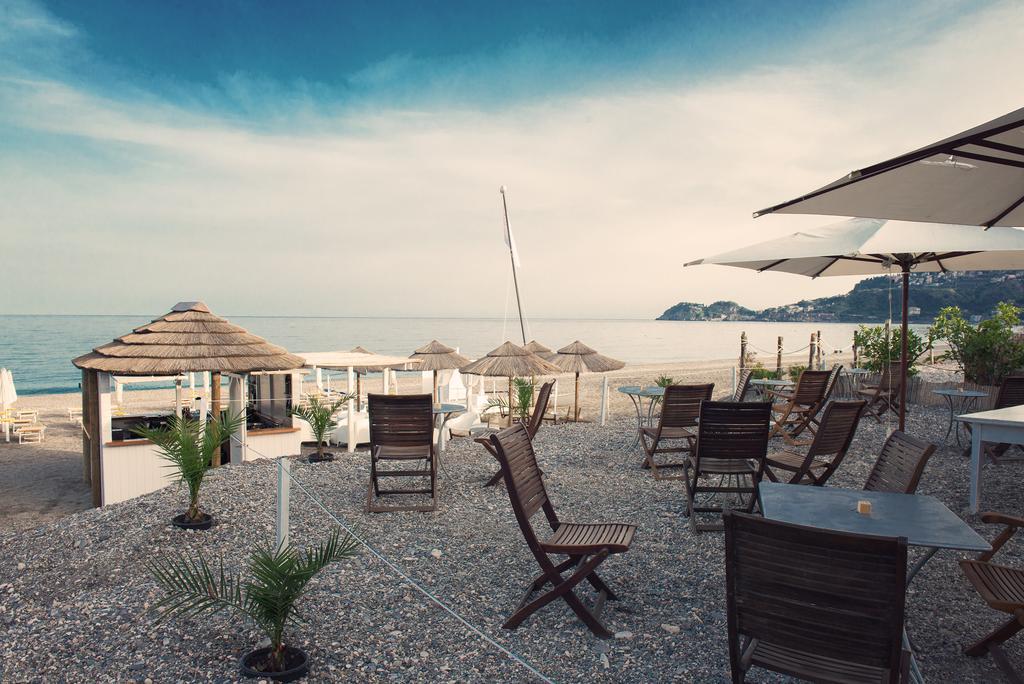La Terrazza Sul Mare Apartment Letojanni Exterior photo